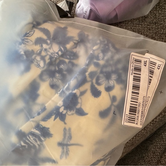 SHEIN Frenchy Plus Floral Print Frill Tie Neck Blouse US20 - Picture 2 of 2